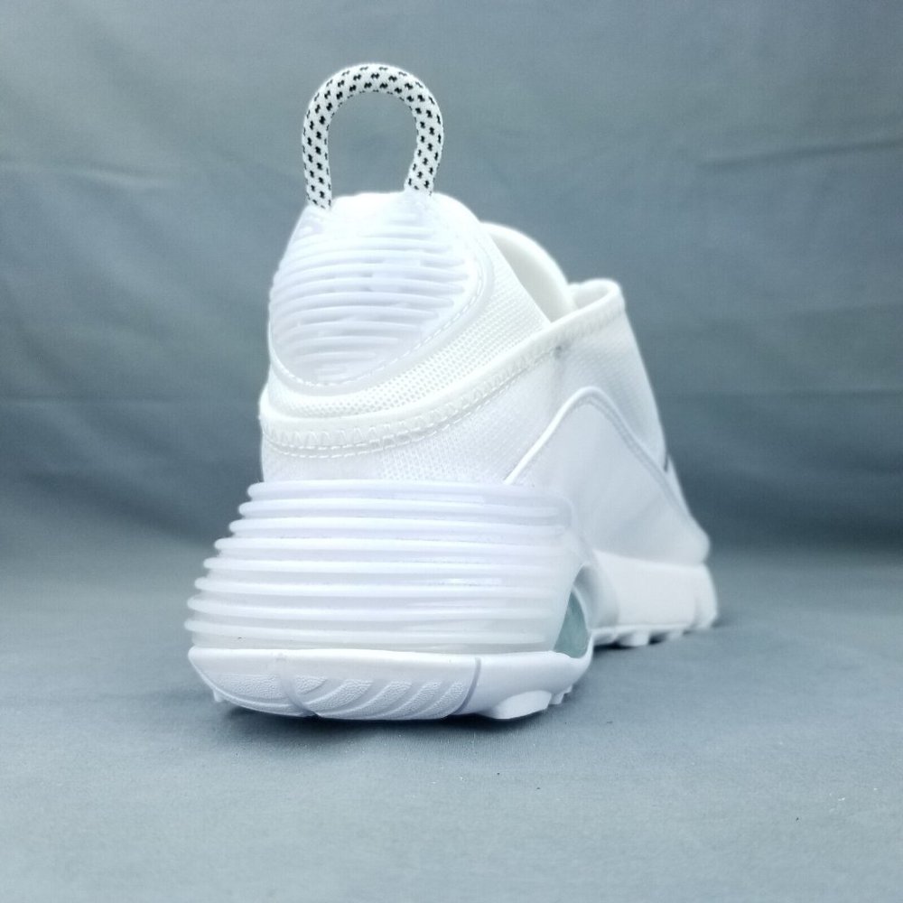 Nike Air Max 2090 Women's Size 8.5 White Black CK2612 100 - Picture 6 of 9
